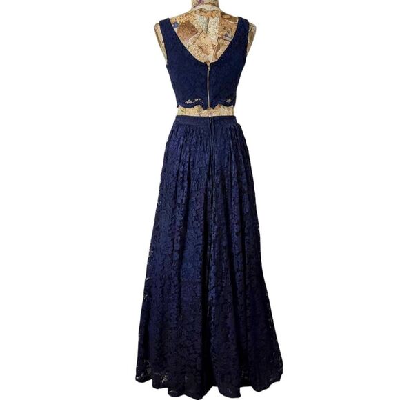 Formal Dark Blue Lace 2 Piece Crop Top Full Maxi Skirt Gown Long Dress Designer - Picture 11 of 15